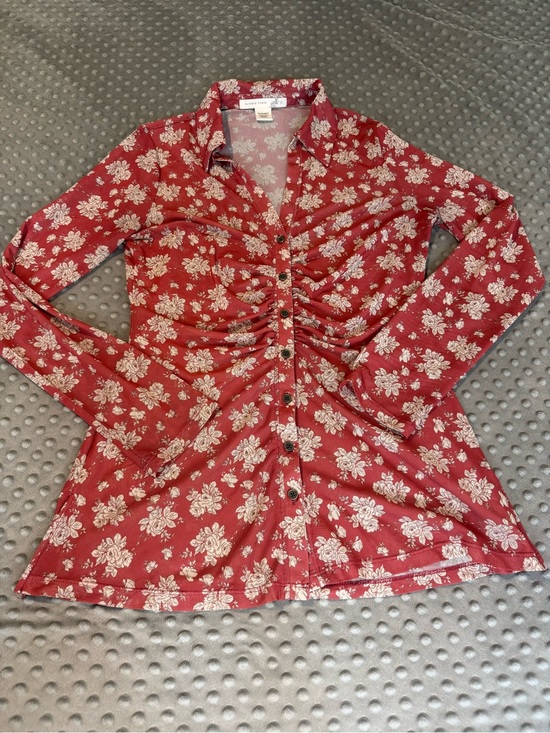 Altar'd State Tops - Altar'd State Red Floral Ruched Button-Down Shirt fairy whimsical